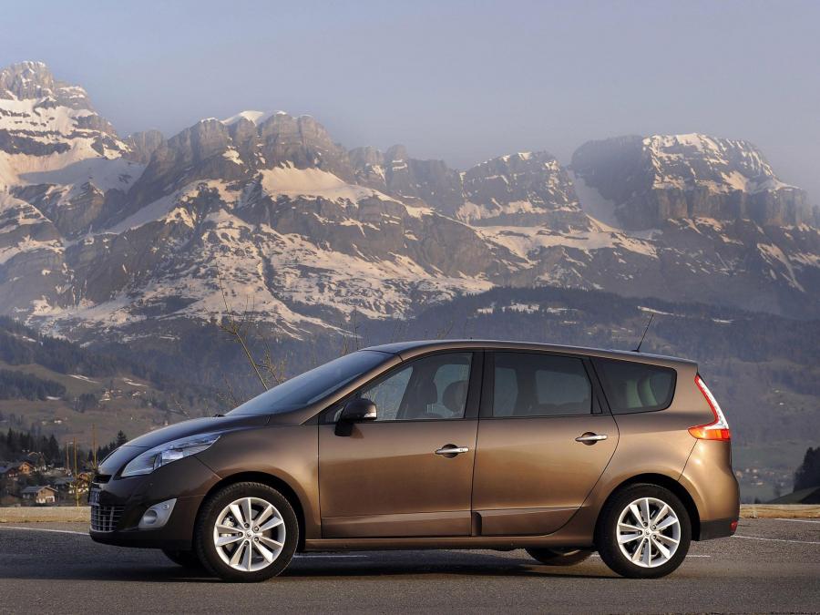  Renault Grand Scenic 2009 года  (фото 55 из 65)